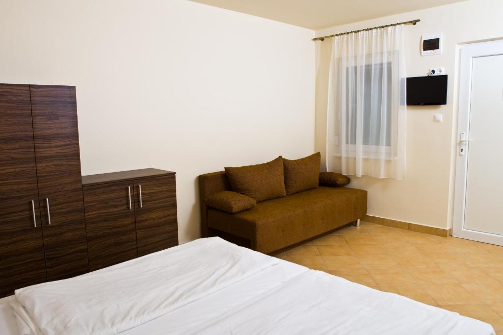 Hôtel Balaton Eldorado Camping à Badacsonytördemic Chambre photo